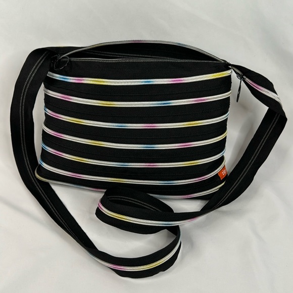 ZIP-IT Medium Tote/Purse - Picture 2 of 8